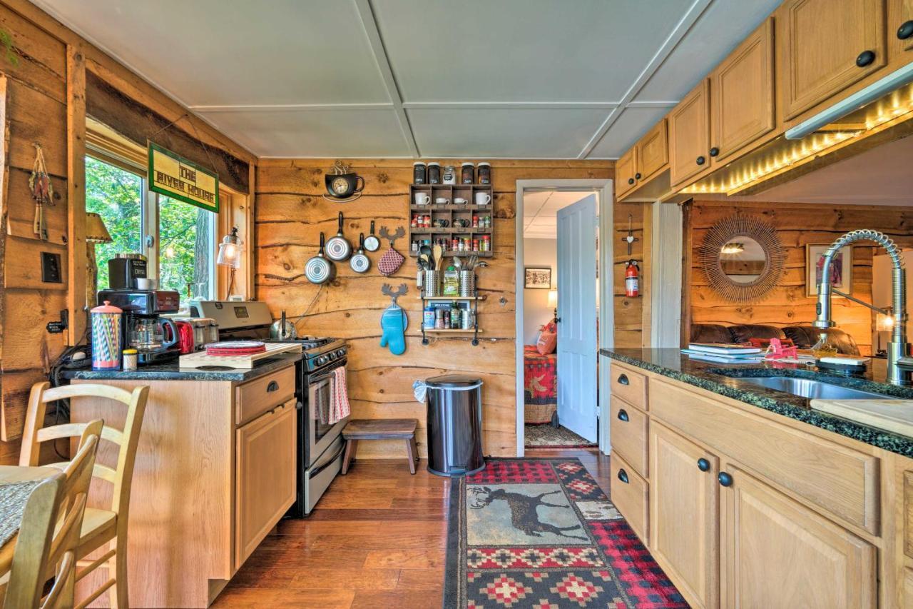 Adirondack Mountains Cottage Near Gore Mountain! Warrensburg Eksteriør billede